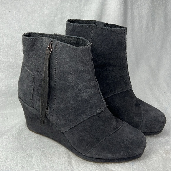 TOMS, gray suede wedges - Picture 9 of 10